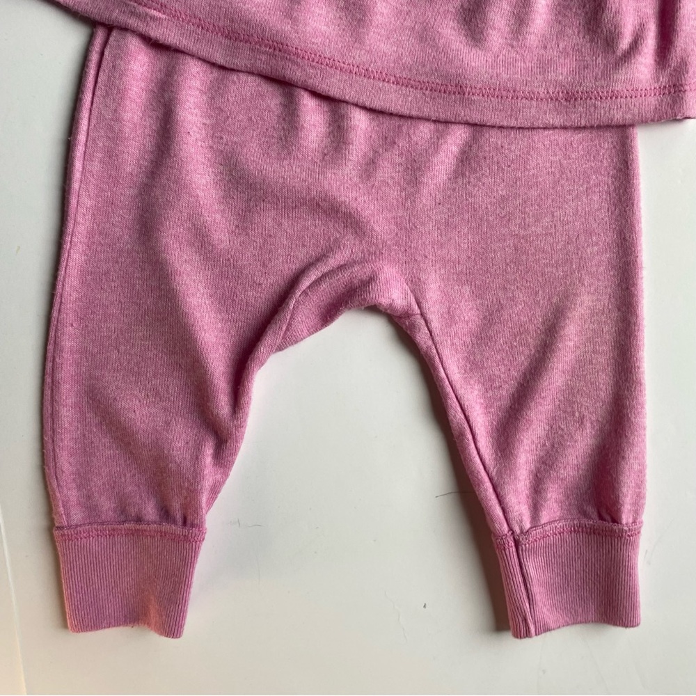 Girls 2 Piece Set Size 18 Months Outfit Sweater Leggings Pink Knit Ruffle shirt - Picture 4 of 9